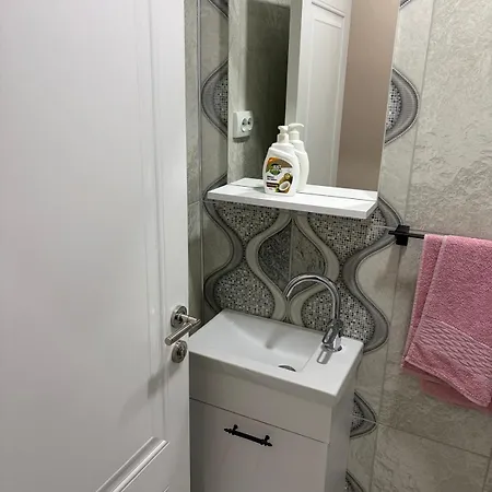 Adasuites Amasya Dializ Aile Apartmaninda 120 M2 Eskiomerler