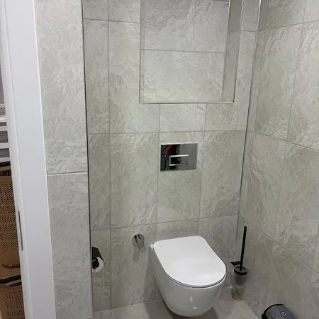 Adasuites Amasya Dializ Aile Apartmaninda 120 M2 Eskiomerler